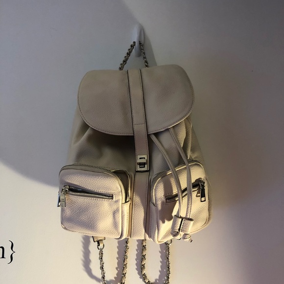 Cream colored backpack - Picture 2 of 3